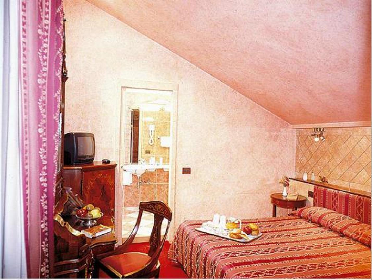 ホテル ル ブルバード ヴェネツィア・リド島 部屋 写真